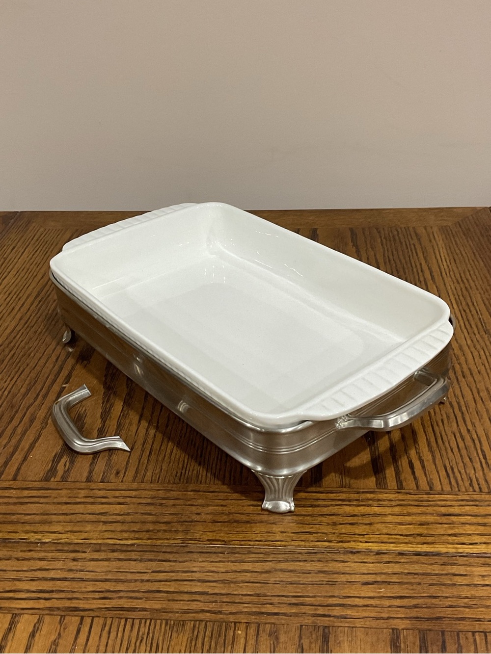 White Ceramic Oven-to-Table Rectangular Baking Dish with Pewterlite Footed Stand